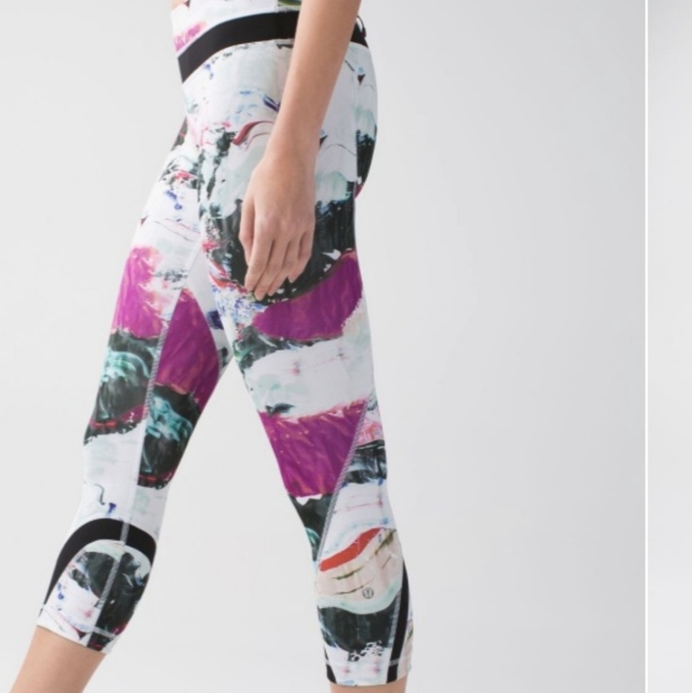 Lululemon Run: Inspire Crop ll Leggings in Pigment Wave multi/black size 6 - Picture 4 of 11